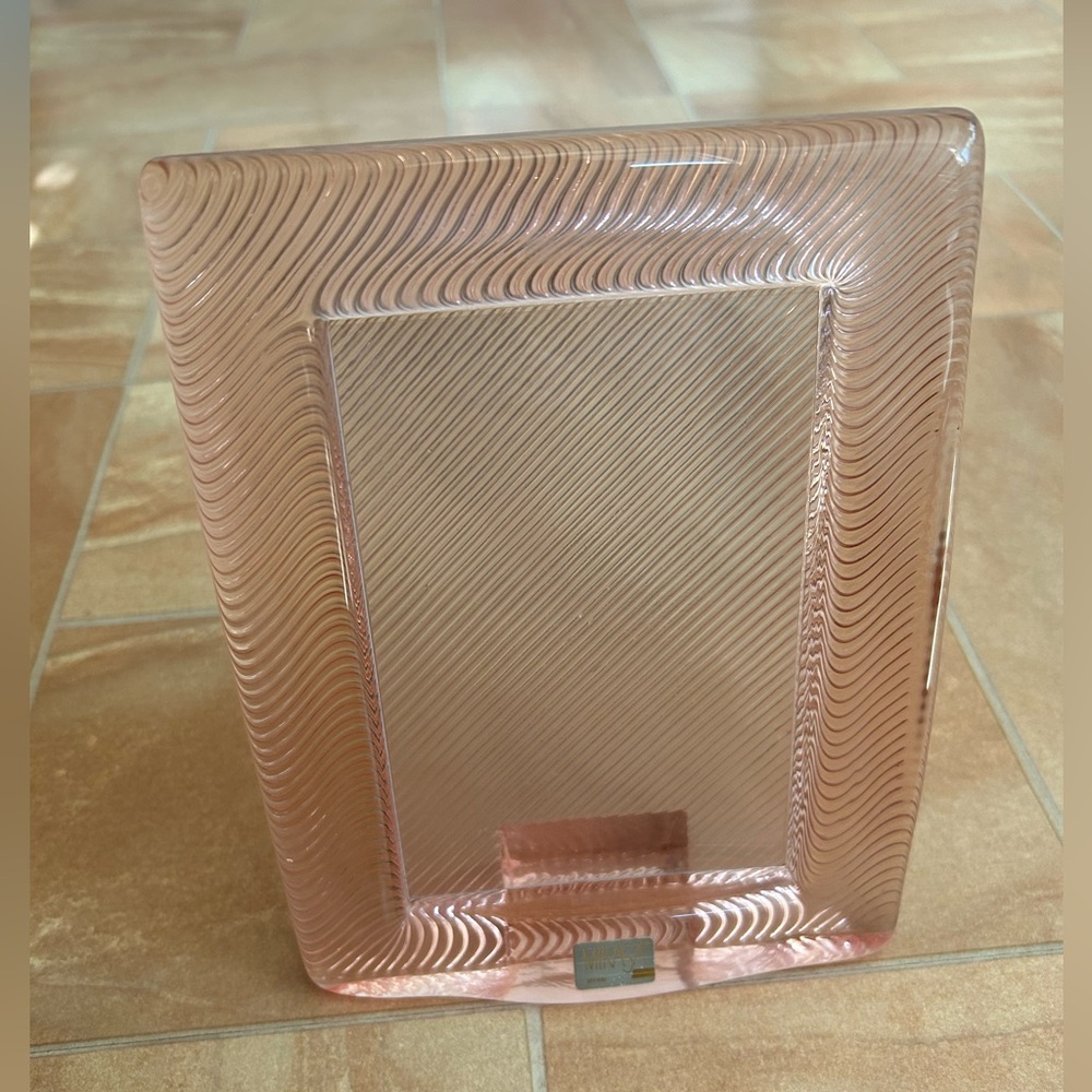 Mikasa Vintage Elegant Pink Wavy Crystal Glass 4x6 Picture Photo Frame
